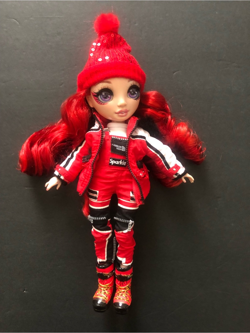 Rainbow High Fashion Doll -G